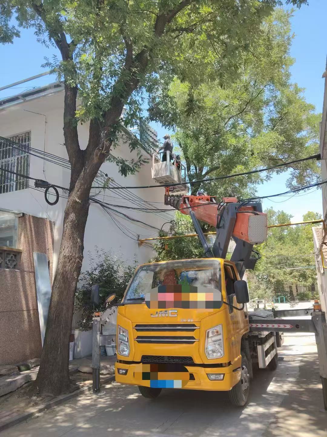 江都区高空作业车能吊装重物吗？最大承载多少公斤？