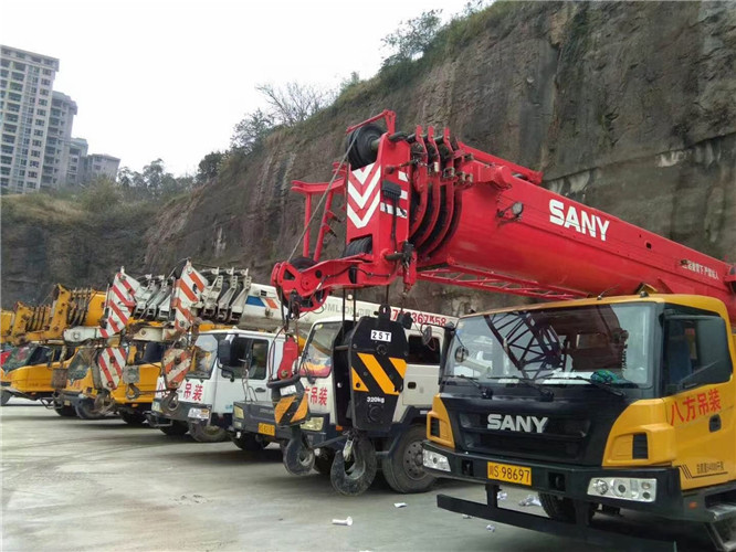 江都区吊车出租按什么计费？台班费、单次费、里程费怎么算？