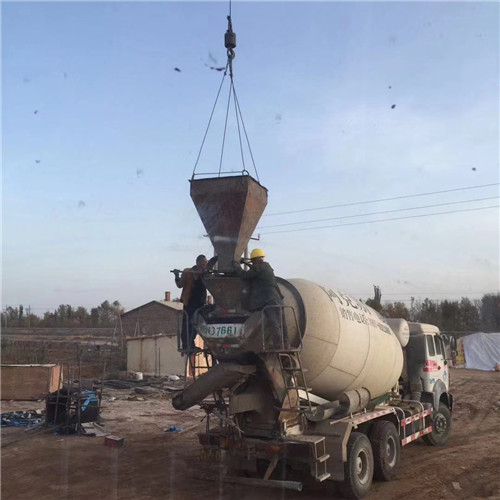 江都区“精准瞄准”—— 吊车的 “定位导航” 技术